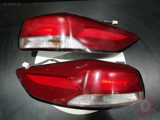 Hyundai Elantra Sağ Sol Stop L92401-F2 R92402-F2