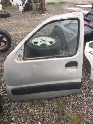 Renault kangoo sol ön kapı