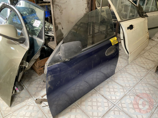 MAZDA 323 LANTİS SOL ÖN KAPI CAM KRİKOSU  1996-1998 MODEL