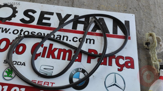2012 hyundai ix35 ön sağ kapı dış çerçeve fitili