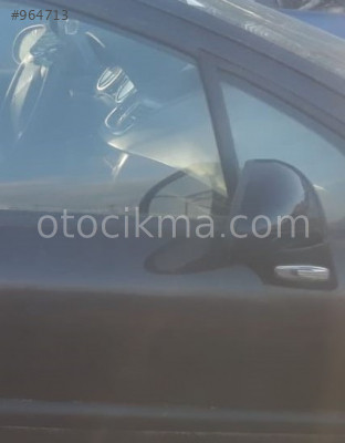2009 peugeot 207 1.4 benzinli çıkma orjinal sağ dikiz aynası