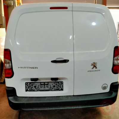 Peugeot rifter arka sol stop
