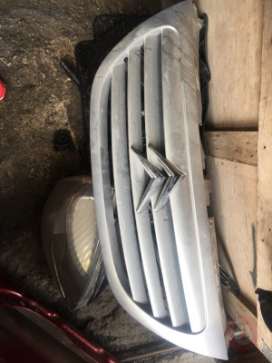 Citroen c3 Çıkma hatasız ön panjur