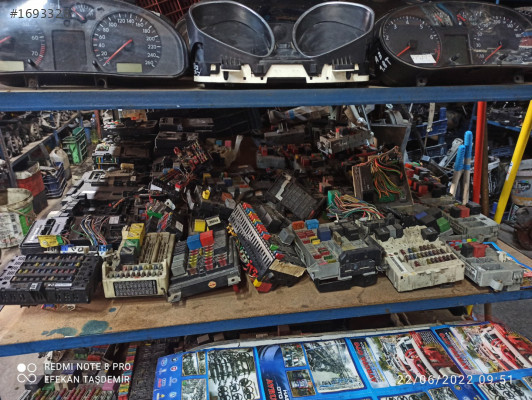 7703297243G Renault Megane 1 BSİ Çıkma Orjinal Hatasız