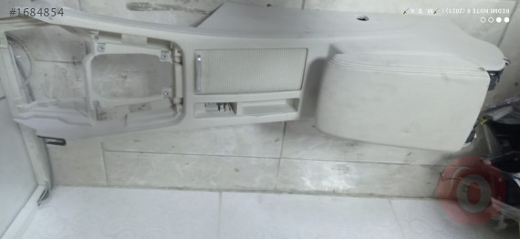 Passat b8 orta konsol orj çıkma