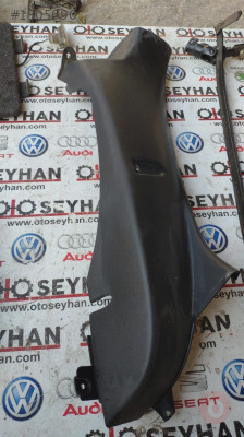 1P0867766G seat leon 2010 arka sağ koltuk kenar kaplaması