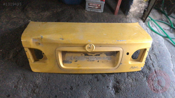 Fiat albea bagaj kapağı