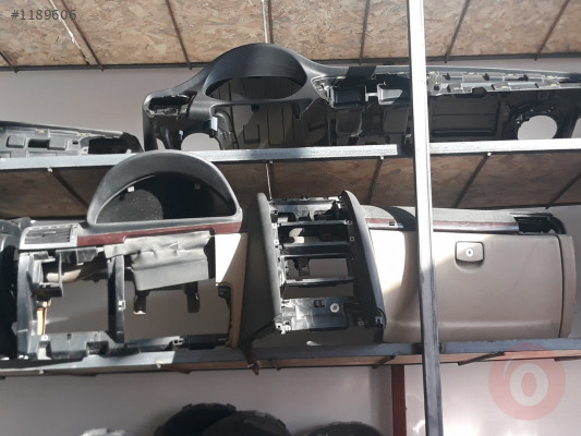 pejo  407 çıkma göğüs