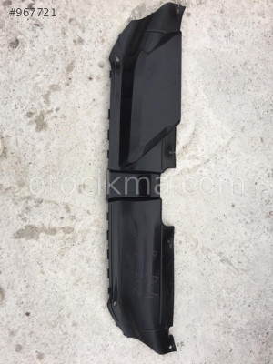Audi a4 ön panel üst plastik kaplaması