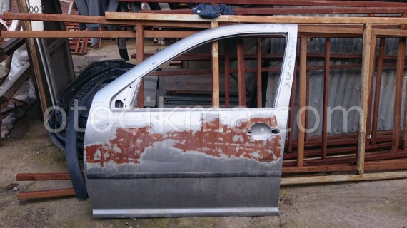 VOLKSWAGEN GOLF 4 SOL ÖN KAPI