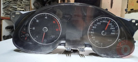 8K0920932D - Audi A4 Gösterge Saati Orjinal Çıkma