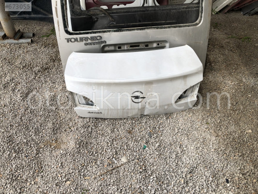 OPEL ASTRA J SEDAN ARKA BAGAJ KAPISI ÇIKMA ORj HATASIZ