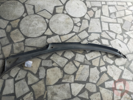 AUDİ A7 ÖN CAM SİLECEK ALT KAPAĞI 4G8819403