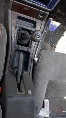 1991 model mazda 929 2.0 çıkma vites konsolu