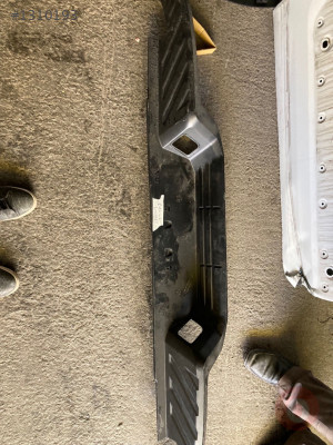 Ford ranger raptor arka basamak plastiği