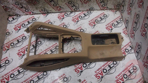 VOLKSWAGEN JETTA ORTA KONSOL PLASTİĞİ