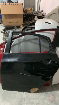 HYUNDAİ İ30 ÇIKMA ORJİNAL SOL ARKA KAPI