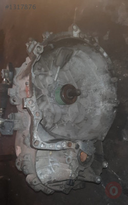mitsubishi carisma 1.9 dizel 5 ileri çıkma manuel şanzıman
