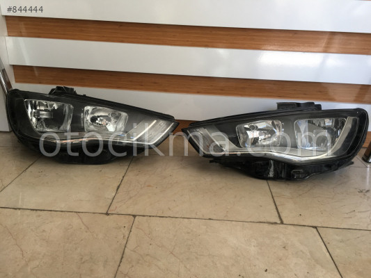 AUDİ A3 SAG SOL FAR ORJINAL ÇIKMA