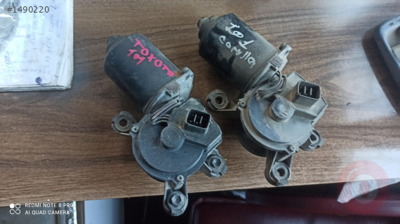 Toyota Corolla 101 kasa silgi motoru