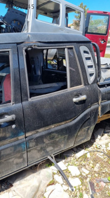 mahindra çıkma sol arka dolu kapı