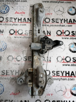 827004EA0A Nissan Qashqai j11 2016 sağ arka kapı cam motoru