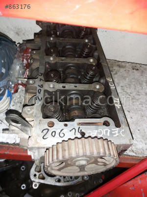 PEUGEOT 206 1.4 BENZİNLİ SİLİNDİR KAPAĞI GÜÇMANLAR OTO