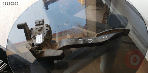 opel corsa c çıkma gaz pedalı.