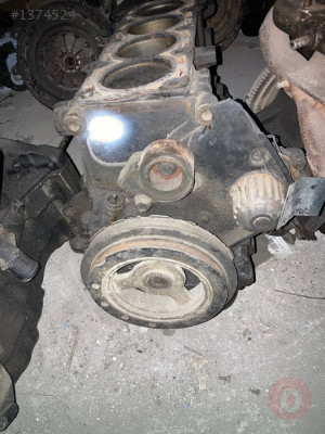 RENAULT TRAFIC DİZEL YARIM MOTOR