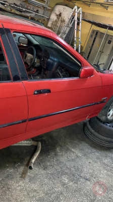BMW E36 ÖN SAĞ KAPI