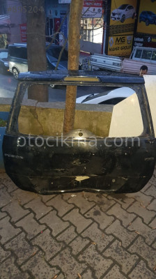 FORD FUSİON BAGAJ KAPAĞI MAHİR OTO'DAN ÇIKMA ORİJİNAL