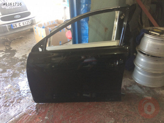 VOLKSWAGEN JETTA SOL ÖN KAPI VE TÜM ORJINAL ÇIKMA PARÇALAR