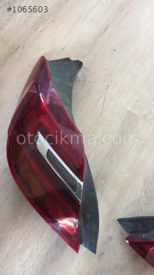Opel insignia arka sol stop