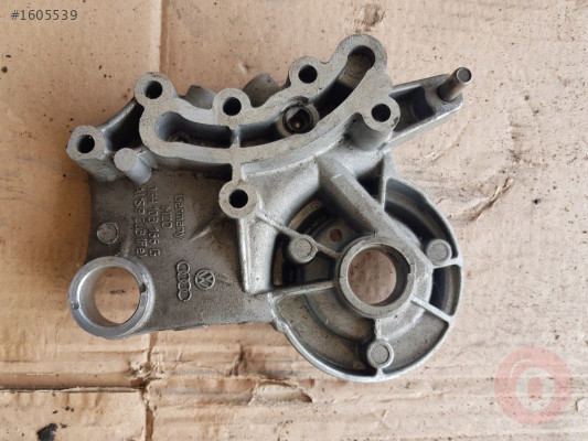 AUDİ A4 EKSANTRİK BRAKETİ 2.0 TSİ 06H103166G