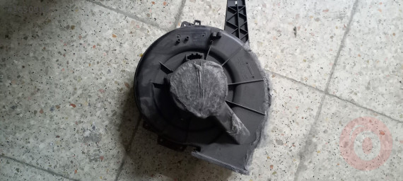 6R1819015 - VW Polo Kalorifer Motoru Orjinal Çıkma