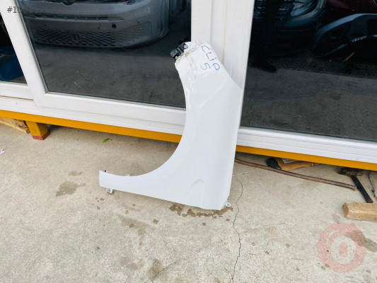 Renault clio 5 sol ön çamurluk uçdan hasarlı
