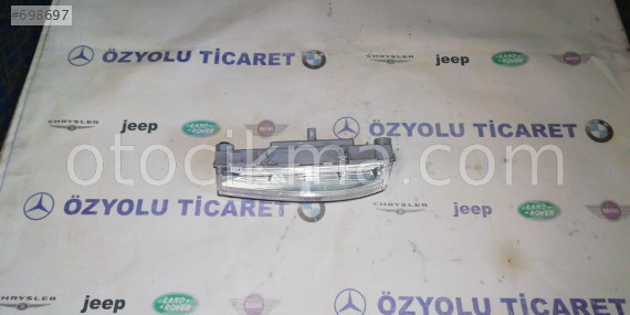 Mercedes w212 e serisi sol gündüz ledi 2049068900