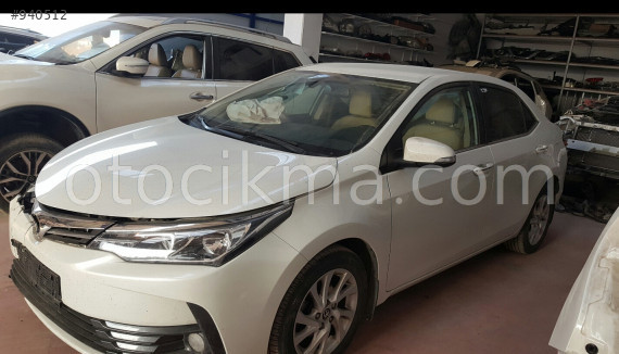TOYOTA COROLLA HATASIZ ORJINAL  KASA... MİL OTOMOTİV
