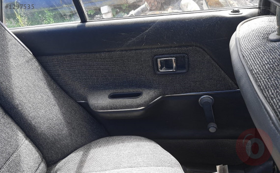 1988 model mazda 323 1.6 sökme sol arka kapı döşemesi