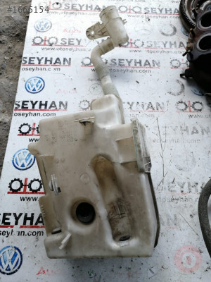 1K0955453Q vw caddy audi a3 leon golf silecek su bidonu