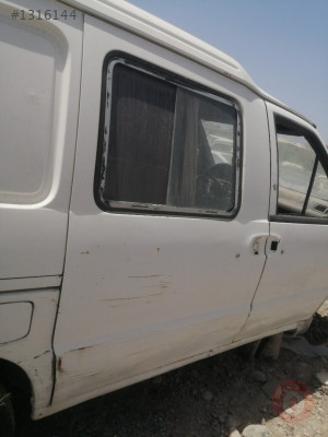 nissan vanetta sağ sürgülü kapı