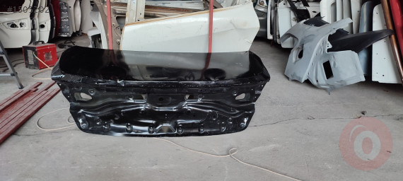 Renault talisman arka bagaj kapısı orjinal cikma
