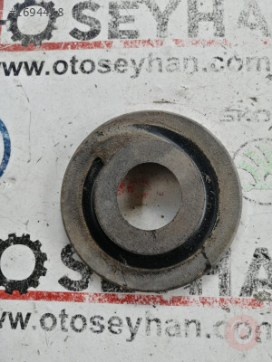 1K0512149B golf 5 sol arka helezon üst lastiği takozu