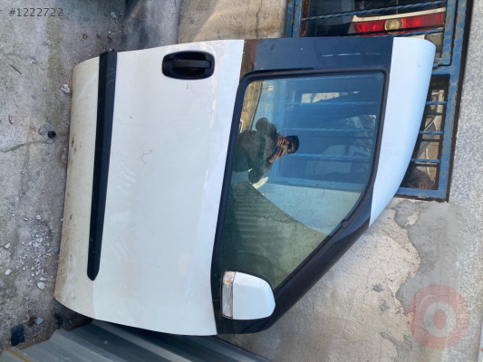 Doblo genis ayle sağ ön hatasız kapı