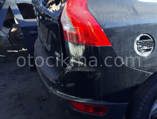 2010 VOLVO XC60 ORİJİNAL ARKA TAMPON.