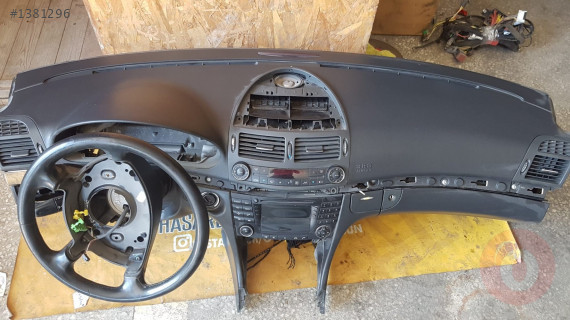 Mercedes W211 Boş Torpido Hatasız Orjinal Çıkma
