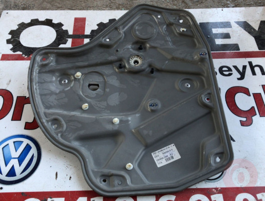 1Z0839656A skoda octavia sağ arka kapı panosu cam krikosu