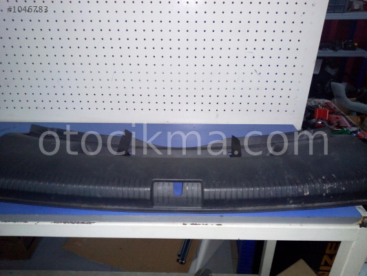 VW JETTA 2015 ARKA BAGAJ İÇ PLASTİK