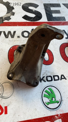 1H0199354A vw caddy 2001 1.9 tdi motor kulağı braketi