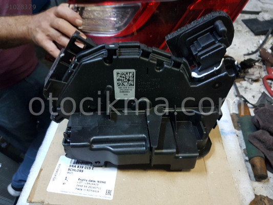 TIGUAN KAPI KILIDI SIFIR OTOBEKİR